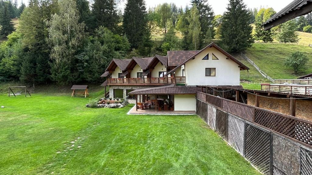 Pietrele Doamnei Hotel Pojorîta Buitenkant foto